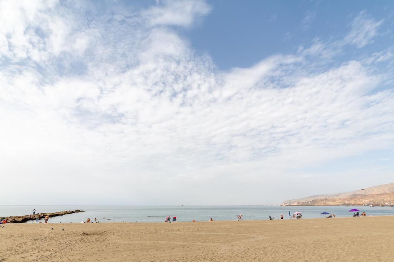 Almeriasuite Beach&Sun Dış mekan fotoğraf